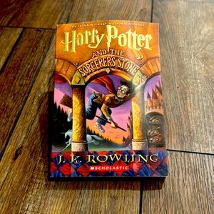 HARRY POTTER and the SORCERER"S Stone JK Rowling Paperback